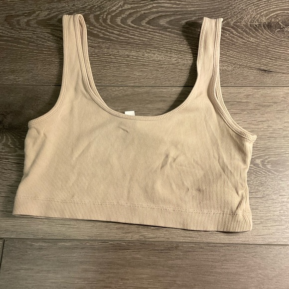 Tops - Picture 3 of 5